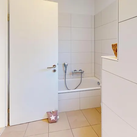 Lichtdurchflutete Eg-wohnung Apartment Paderborn