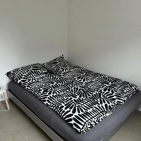 Lichtdurchflutete Eg-wohnung Apartment